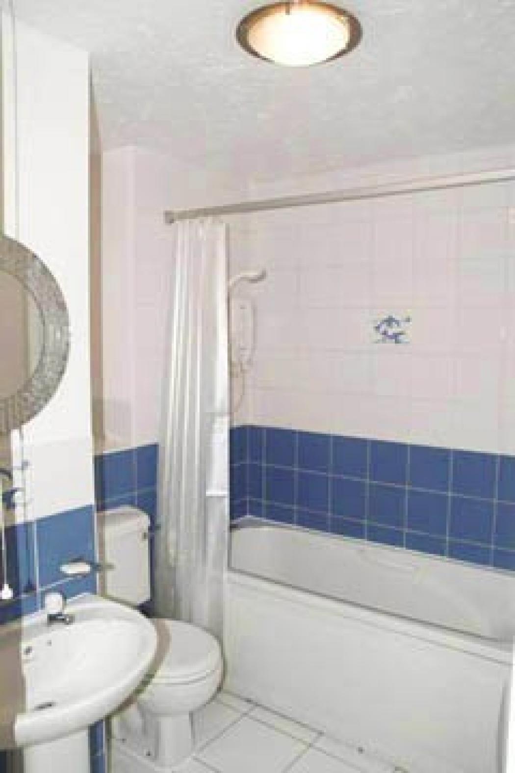 19 Morel Court Bathroom-1.jpg
